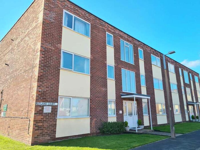 Houses for sale & to rent in FY8 4EA, Woodlands Road, Ansdell Lytham St