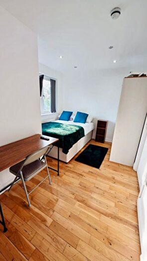 1 Bedroom Studio To Rent In South Hill Avenue, Harrow, HA2