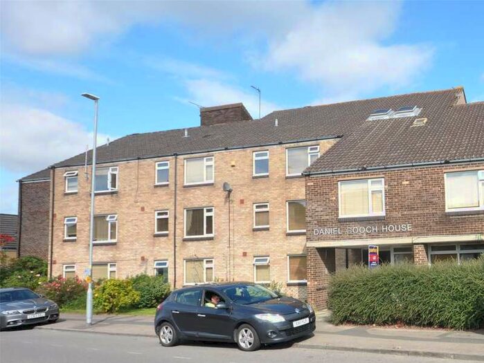 2 Bedroom Apartment To Rent In Rodbourne Road, Swindon, SN2