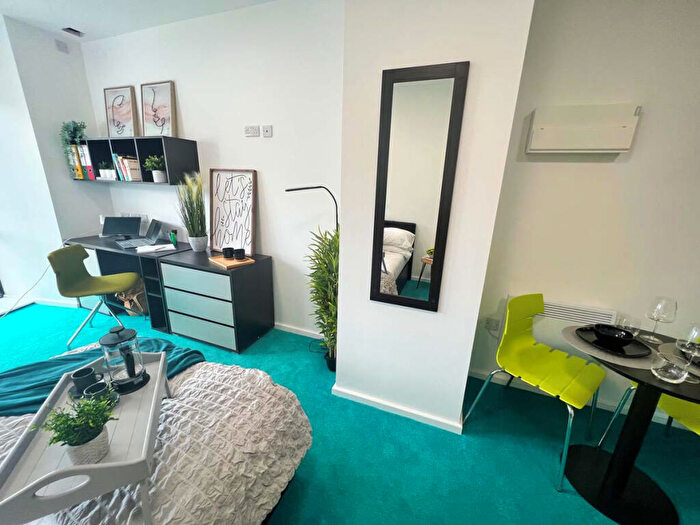1 Bedroom Private Halls To Rent In Egerton Street, Sheffield, S1
