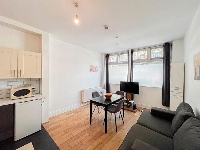 1 Bedroom Flat To Rent In Royal College Street, NW1