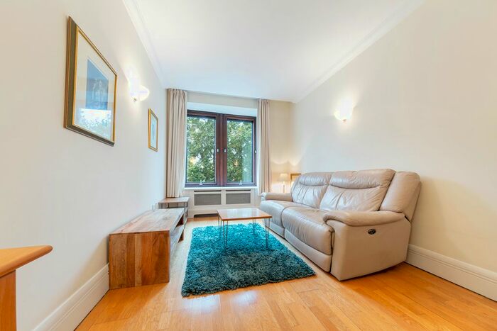 1 Bedroom Flat To Rent In Whitehouse Apartments, Belvedere Road, Southbank, London, SE1