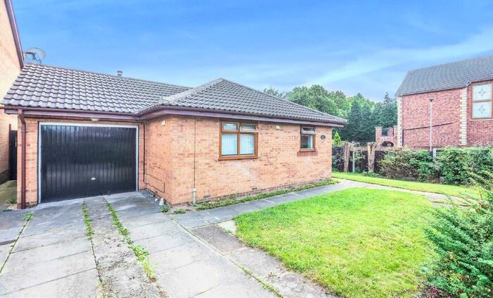 2 Bedroom Bungalow To Rent In Clough Green, Rotherham, S61