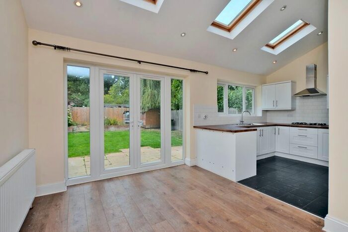 4 Bedroom Detached House To Rent In Station Road, Esher, KT10