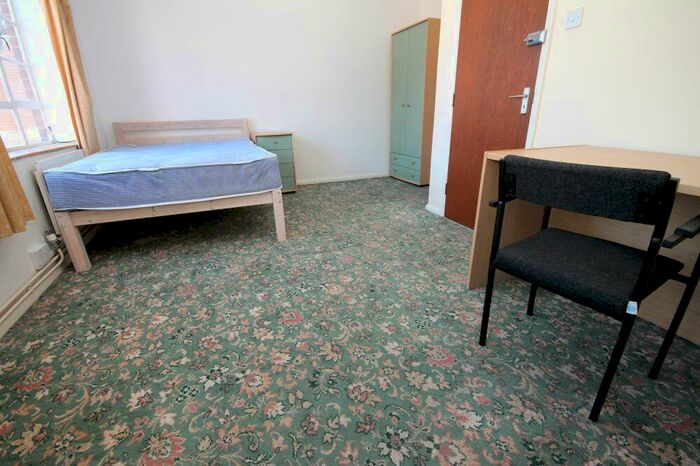 1 Bedroom Flat To Rent In Room, Oaten Hill Court, Canterbury, CT1