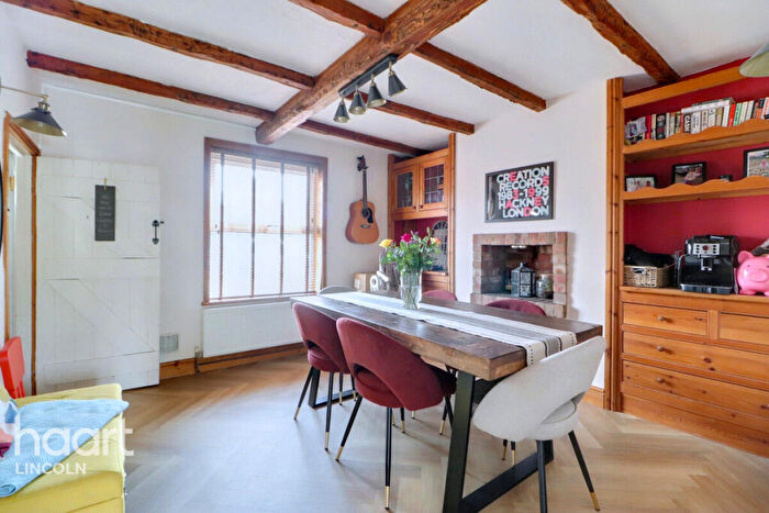 3 Bedroom Semi Detached House For Sale In Station Road, Bardney, LN3