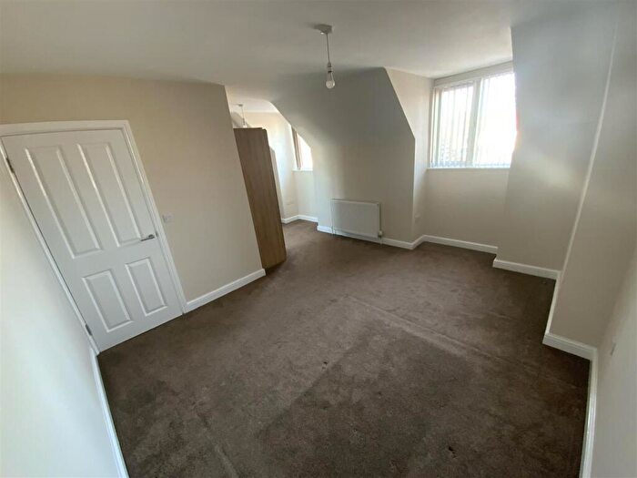 2 Bedroom Flat To Rent In Stratford Road, Shirley, B90