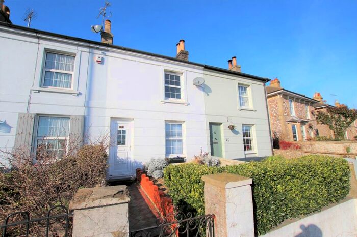 3 Bedroom Terraced House To Rent In Arundel Road, Littlehampton, West Sussex, BN17