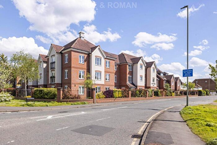 2 Bedroom Retirement Property For Sale In Barnes Wallis Court, West Byfleet, KT14