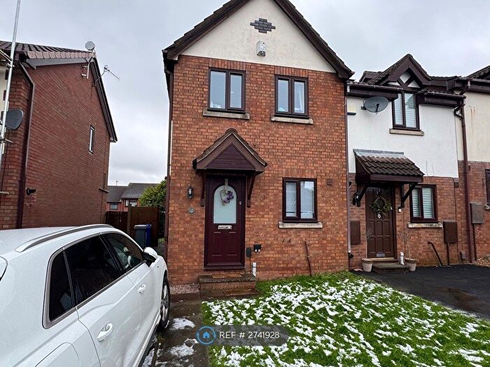 2 Bedroom Semi Detached House To Rent In Hemlock Road, Stoke-On-Trent, ST3
