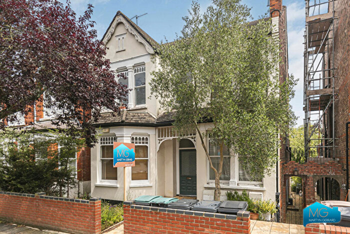 2 Bedroom Apartment To Rent In Rosebery Road, Muswell Hill, N10