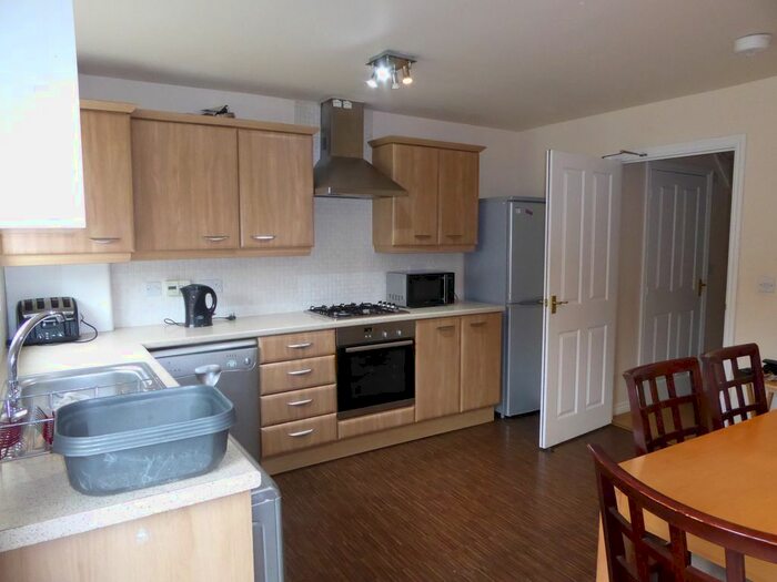 5 Bedroom Semi-Detached House To Rent In Galingale View, Newcastle-Under-Lyme, Newcastle Under-Lyme, ST5