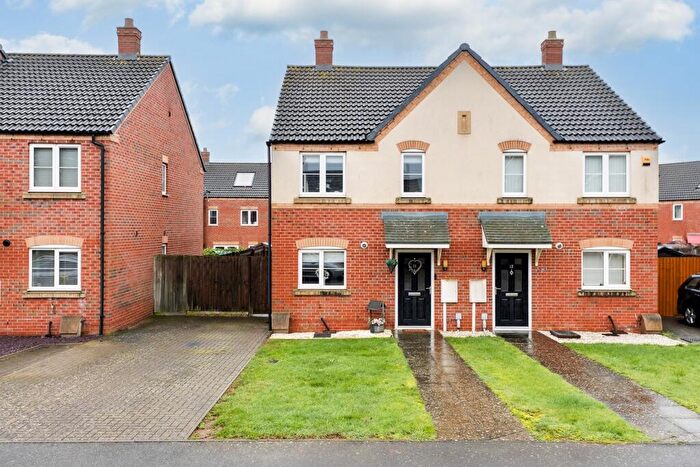 3 Bedroom Semi-Detached House For Sale In Walden Road, Burton Latimer, NN15