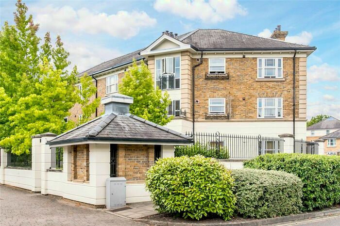 1 Bedroom Flat To Rent In Trinity Church Road, Barnes, London, SW13