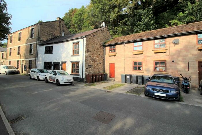 2 Bedroom Cottage To Rent In Dyehouse Lane, New Mills, SK22