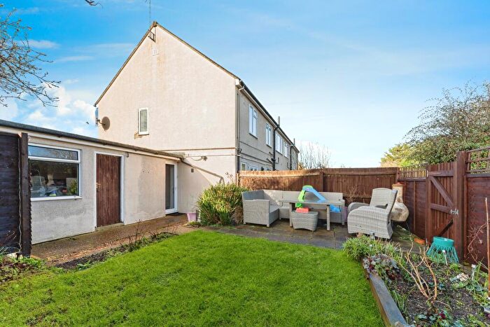 2 Bedroom Maisonette For Sale In Walsingham Way, Ely, Cambridgeshire, CB6