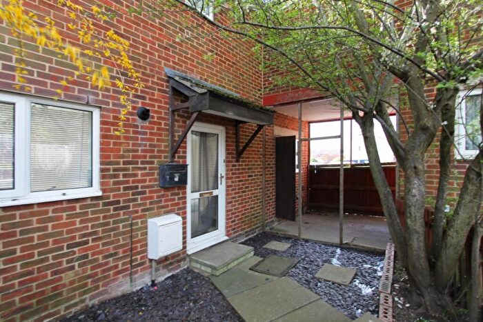 3 Bedroom End Of Terrace House For Sale In Dart Court, Andover, Hampshire, SP10