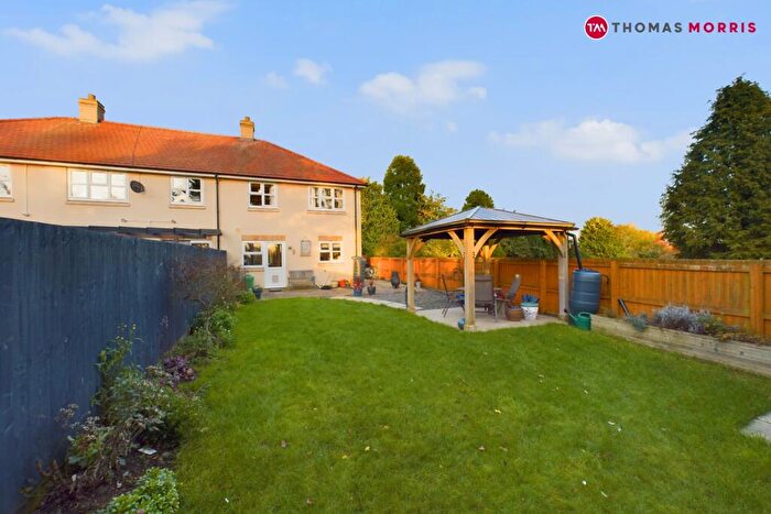 3 Bedroom End Of Terrace House For Sale In School Road, Broughton, Huntingdon, Cambridgeshire, PE28