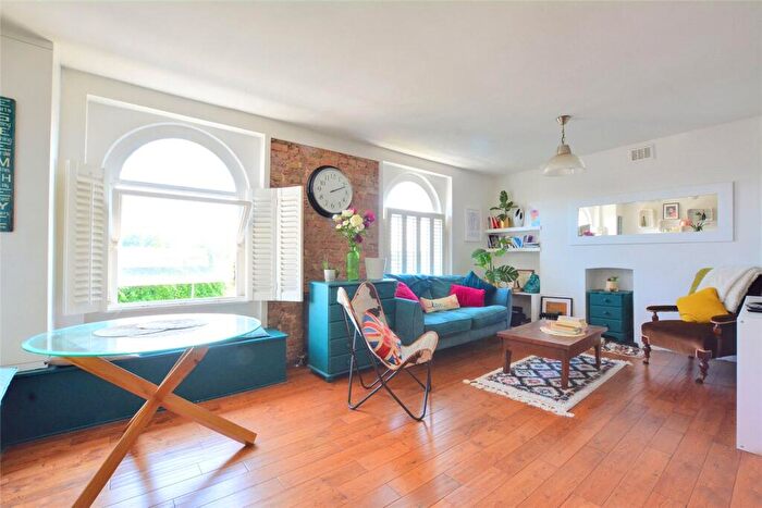 1 Bedroom Apartment To Rent In Glenton Road, Lewisham, London, SE13