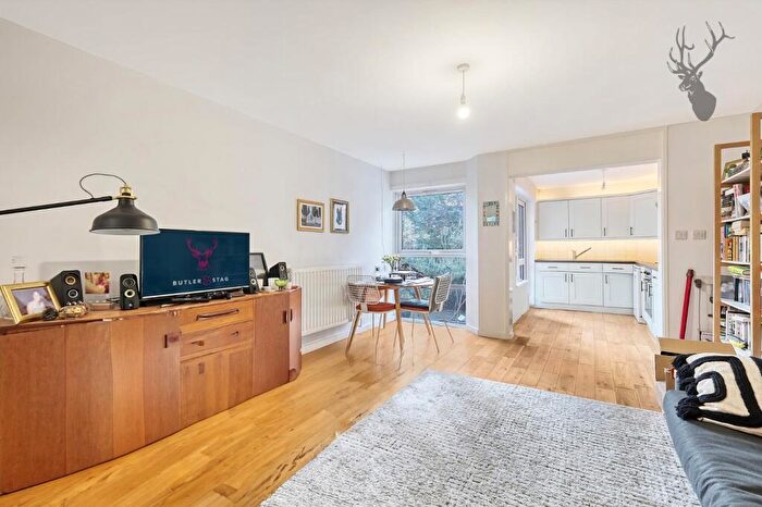 1 Bedroom Flat To Rent In Hobday Street, Poplar, E14