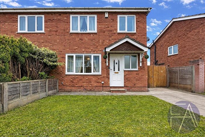 3 Bedroom Semi Detached House For Sale In Lancaster Drive, Southport, Lancashire, PR9