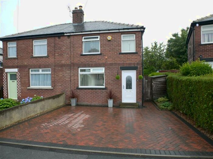 3 Bedroom Semi-Detached House To Rent In Swinnow Crescent, Stanningley, LS28
