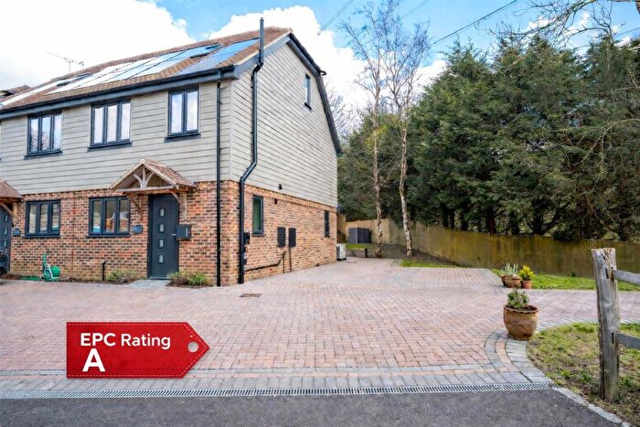 4 Bedroom Semi-detached House For Sale In Battle Road, St. Leonards-On-Sea, TN37