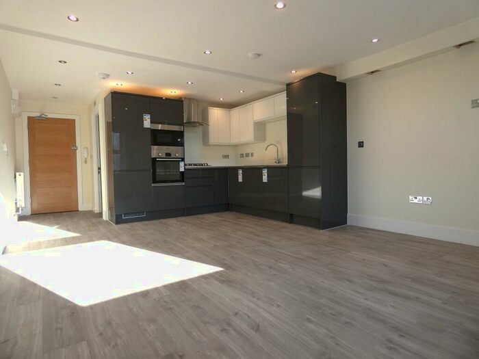 Apartment To Rent In Trafalgar Court, Aldershot, GU11