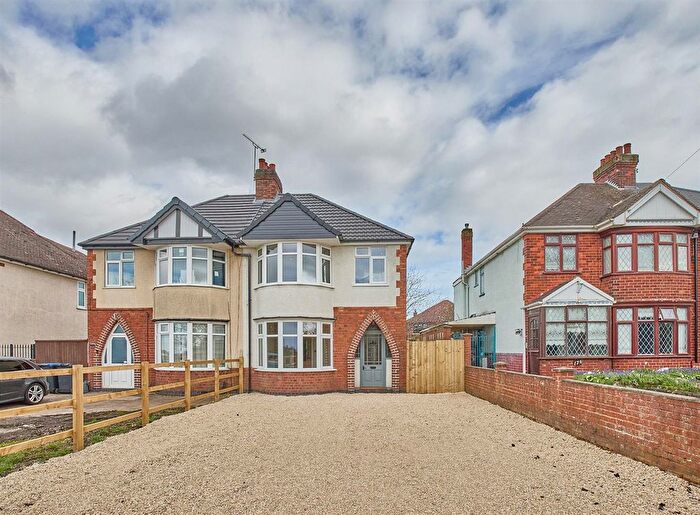 3 Bedroom Semi Detached House For Sale In Rugby Road, Burbage, Hinckley, LE10