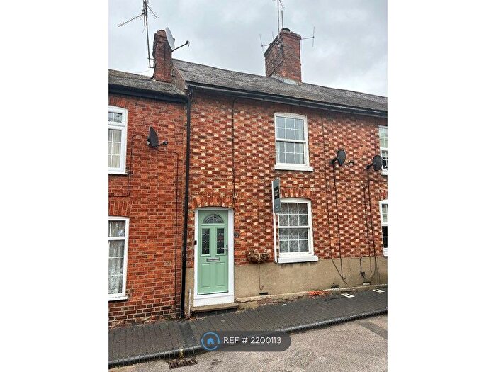 3 Bedroom Terraced House To Rent In Mill Street, Newport Pagnell, MK16