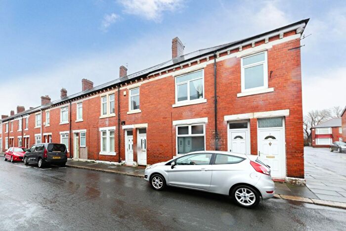 2 Bedroom Flat For Sale In Grey Street, Wallsend, NE28