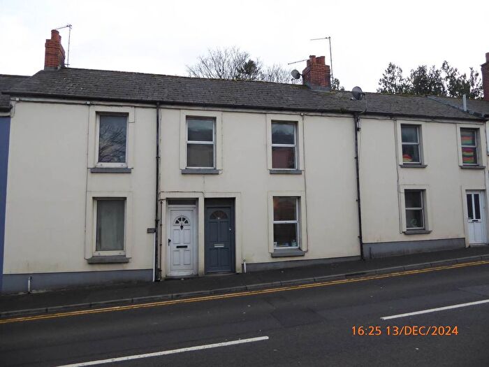 2 Bedroom Terraced House To Rent In Park Terrace, Carmarthen, SA31