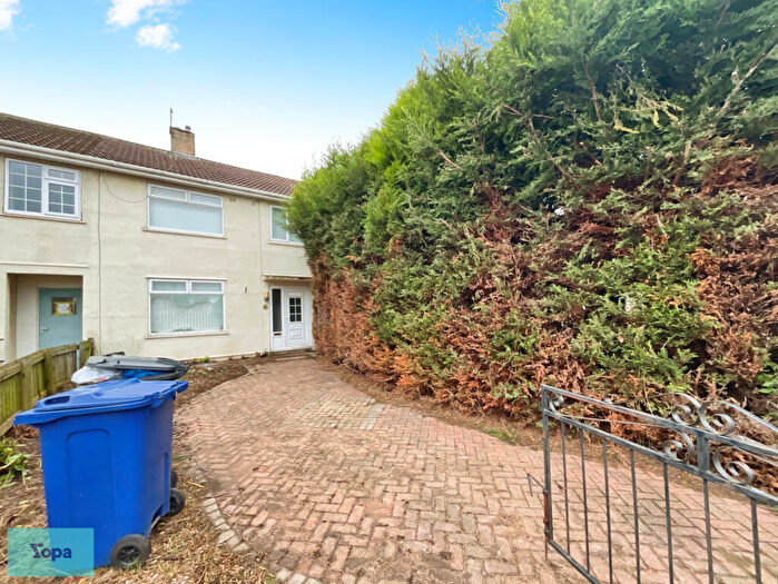 3 Bedroom Terraced House For Sale In Danesway, Scawthorpe, Doncaster, DN5