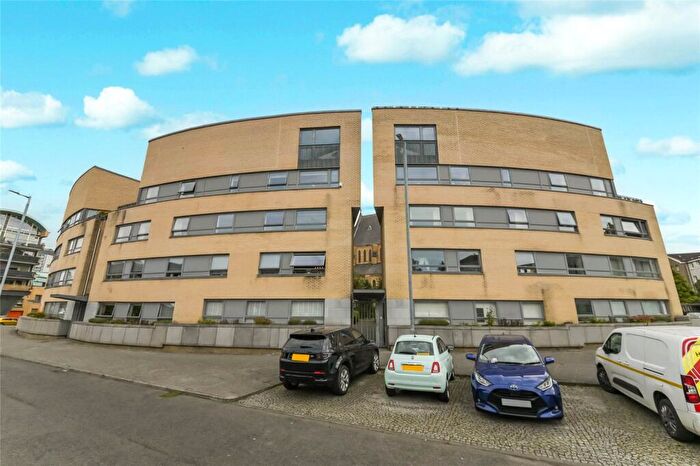 2 Bedroom Flat For Sale In Queen Elizabeth Gardens, Glasgow, Glasgow City, G5