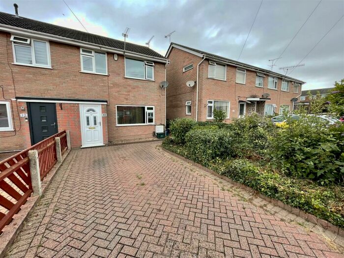 3 Bedroom End Of Terrace House To Rent In Llewellin Close, Upton, BH16