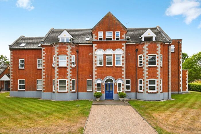 1 Bedroom Flat For Sale In Back Road, Tolleshunt D'arcy, Maldon, Essex, CM9