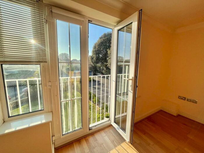 2 Bedroom Apartment To Rent In Warren Edge Road, Southbourne, BH6