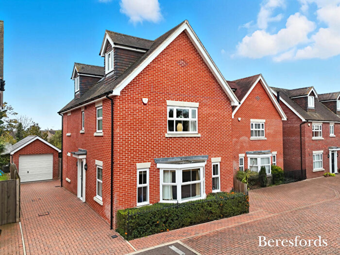 4 Bedroom Detached House For Sale In Hamilton Gardens, Braintree, CM7