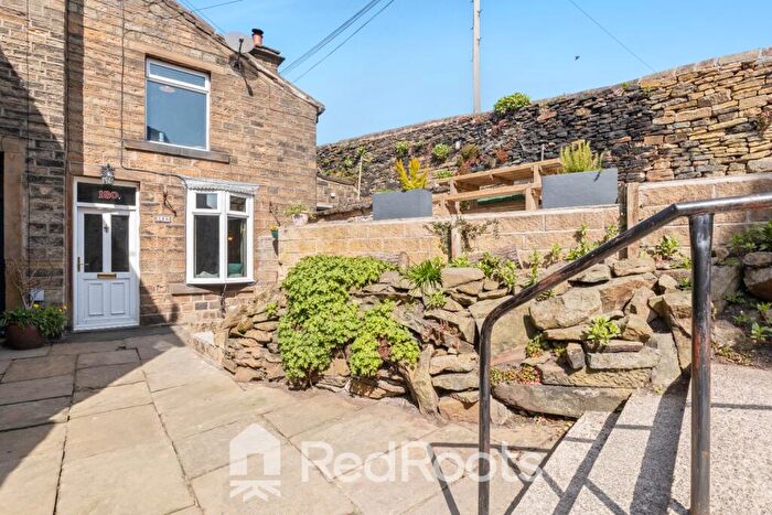 1 Bedroom Cottage For Sale In Penistone Road, Shelley, Huddersfield, West Yorkshire, HD8