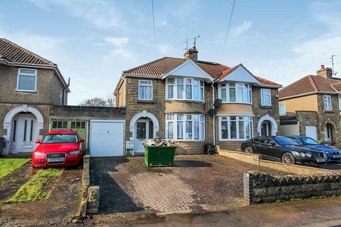 3 Bedroom Semi-Detached House To Rent In Northern Road, Rodbourne Cheney, Swindon, SN2