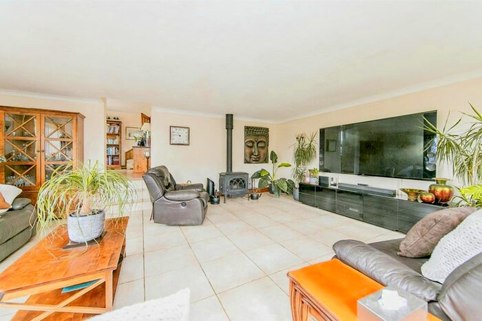 4 Bedroom Semi-Detached House For Sale In Grundisburgh Road, Hasketon, Woodbridge, IP13