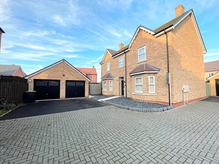 4 Bedroom Detached House To Rent In Denny Rise, Biggleswade, SG18