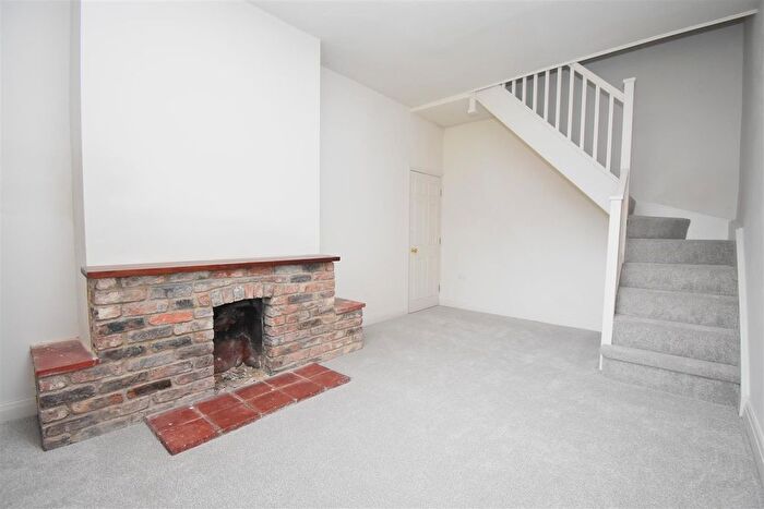 2 Bedroom Property To Rent In Warthill, York, YO19
