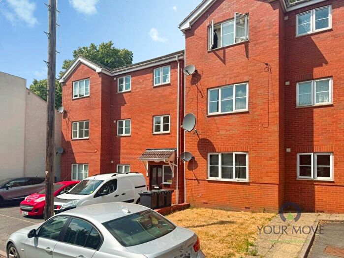 1 Bedroom Flat For Sale In Abberley Street, Dudley, West Midlands, DY2