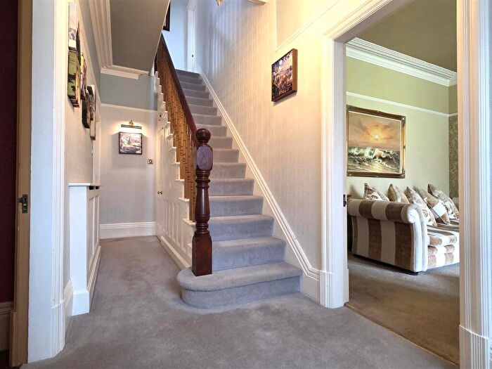 5 Bedroom Semi-Detached House For Sale In Ansdell Road South, Ansdell, Lytham St Annes, FY8
