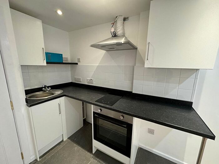 Studio To Rent In Temple Bar, Willenhall, WV13