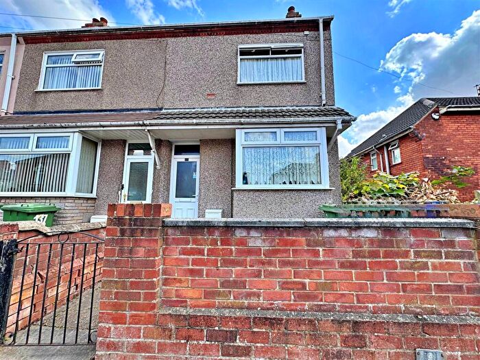 2 Bedroom End Of Terrace House For Sale In Bentley Street, Cleethorpes, N.E. Lincs, DN35