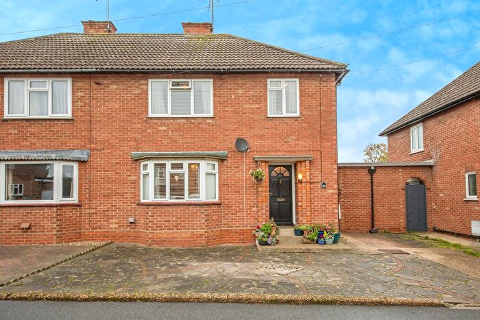 3 Bedroom Semi Detached House For Sale In King George Road, Colchester, CO2