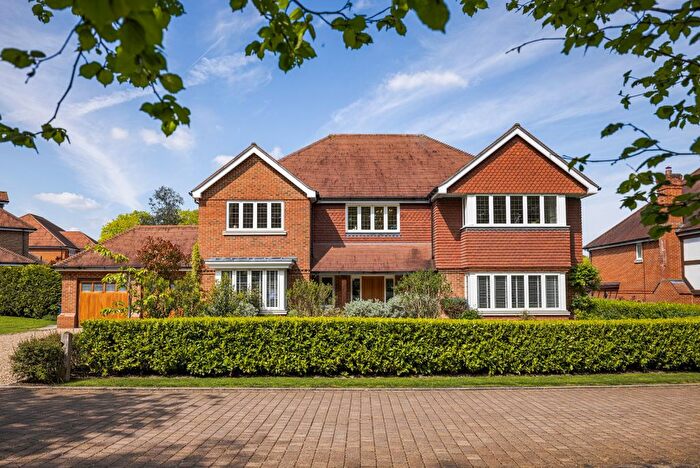 5 Bedroom Detached House For Sale In Bracken Lane, Cranleigh, Surrey, GU6