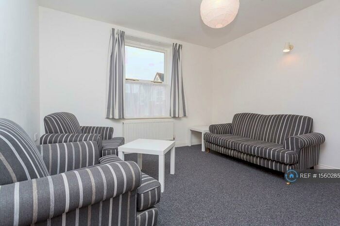 1 Bedroom Maisonette To Rent In Neptune Court, Colchester, CO1